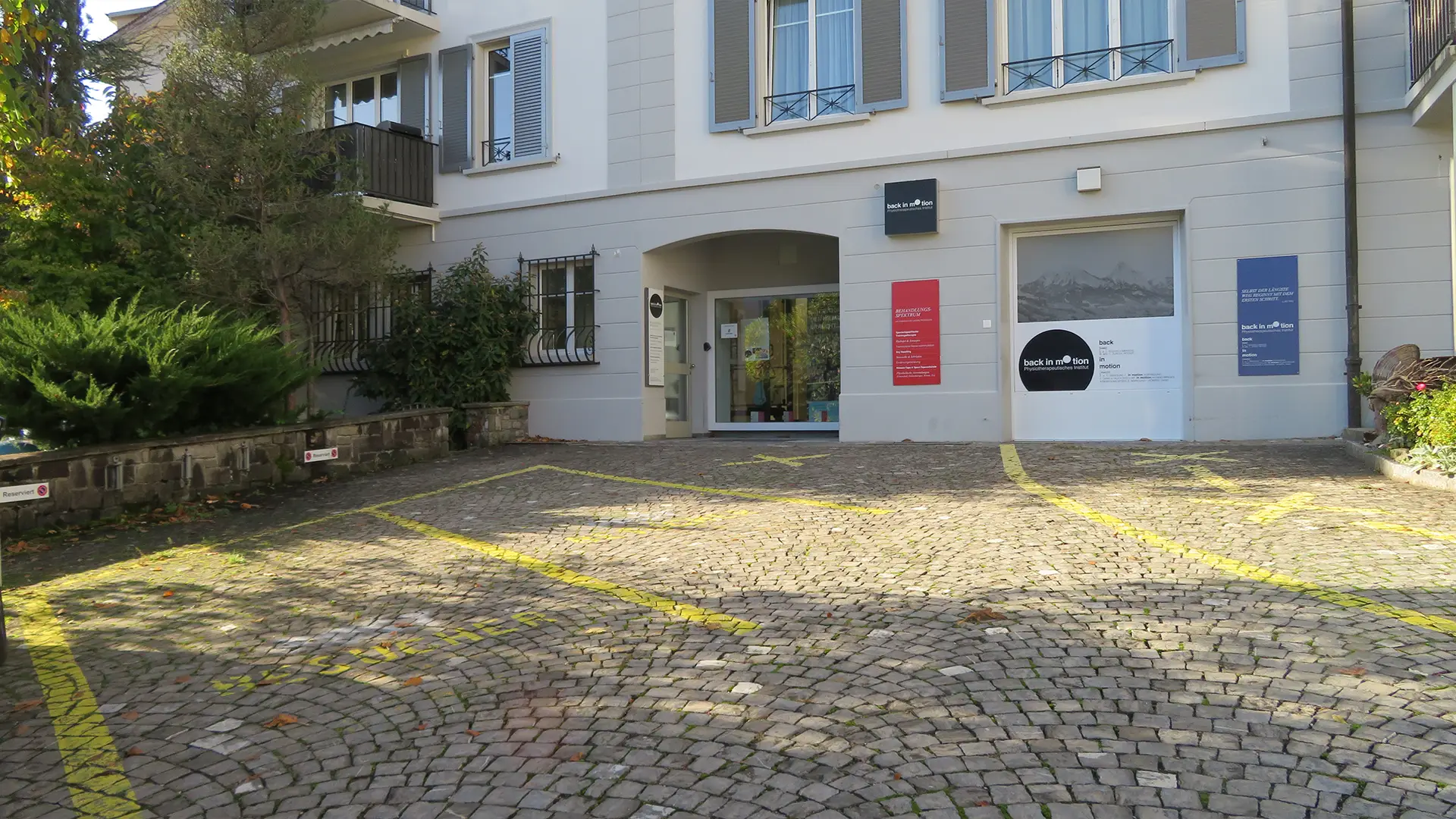 Eingangsbereich Physiotherapiezentrum Gersau
